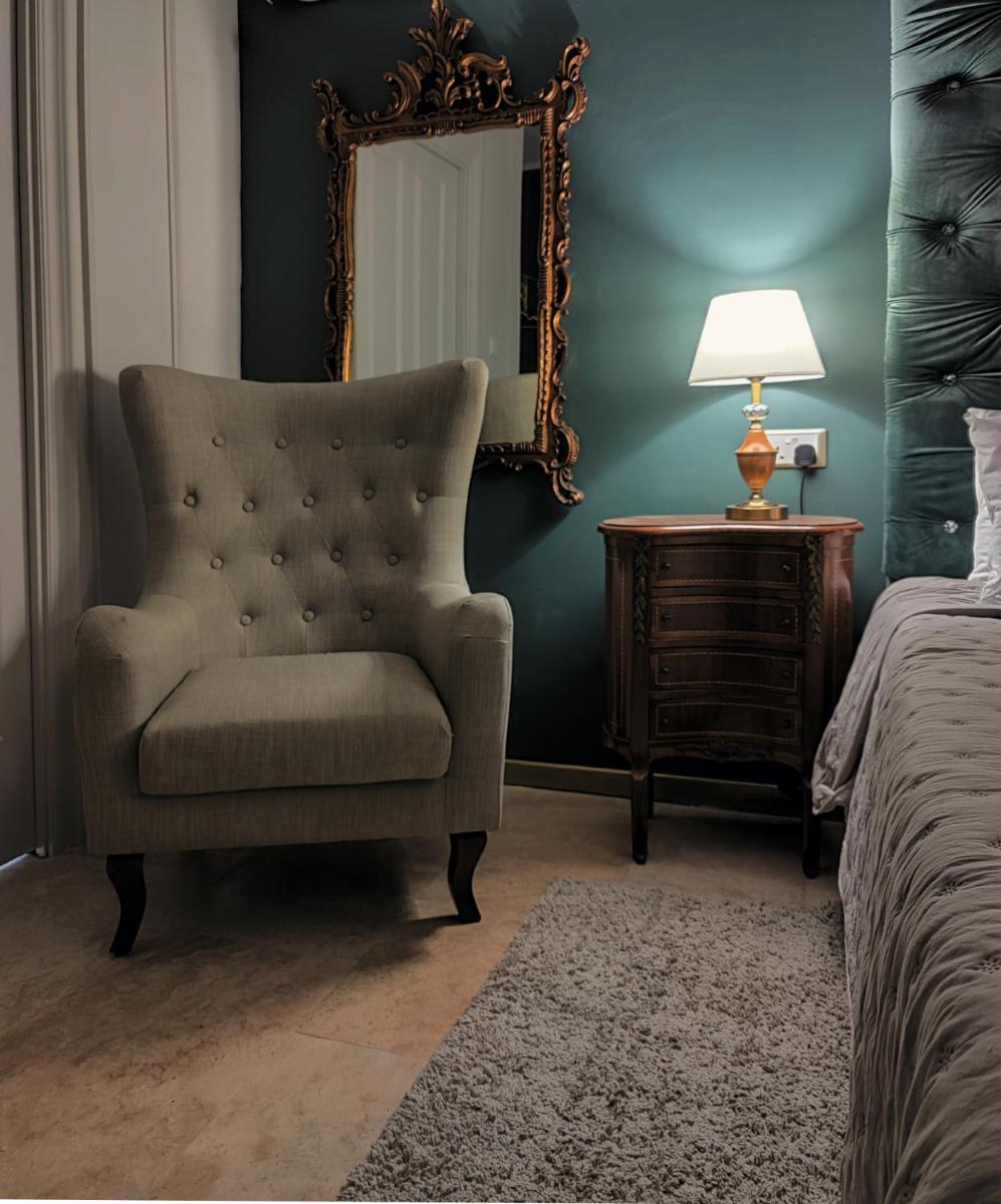 Julina Boutique Living - Housity