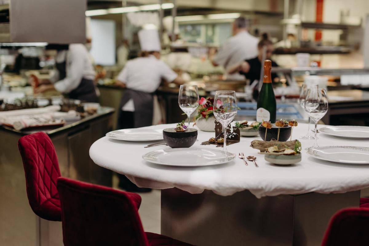 Nourriture dans l'hôtel ou à proximité