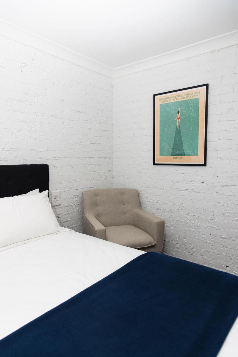 Lakeview Hotel Motel - Housity