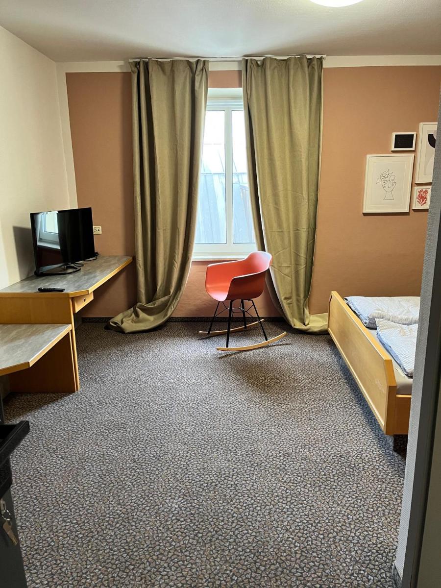 Pension zum Schwanen - App check-in & digital reception - Housity