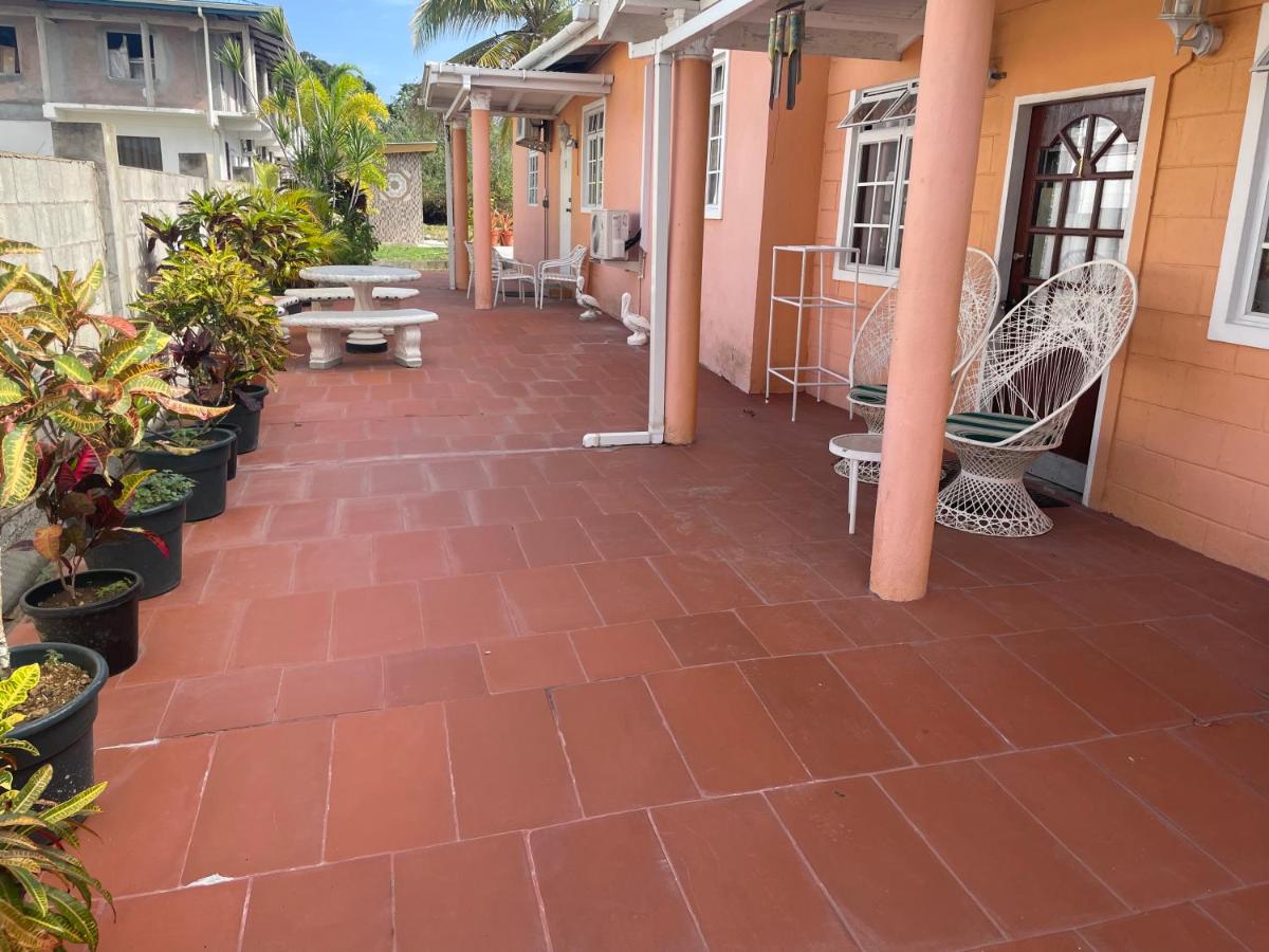 Shirvan Holiday Apartments One Bedroom - Housity