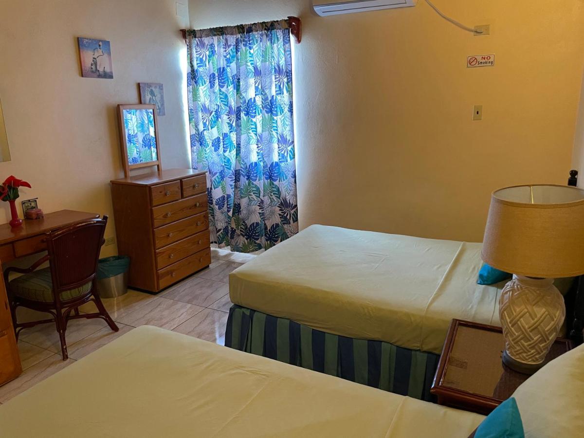Shirvan Holiday Apartments One Bedroom - Housity