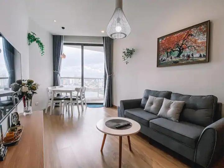 Căn hộ view đẹp Vịnh Hạ Long - Housity