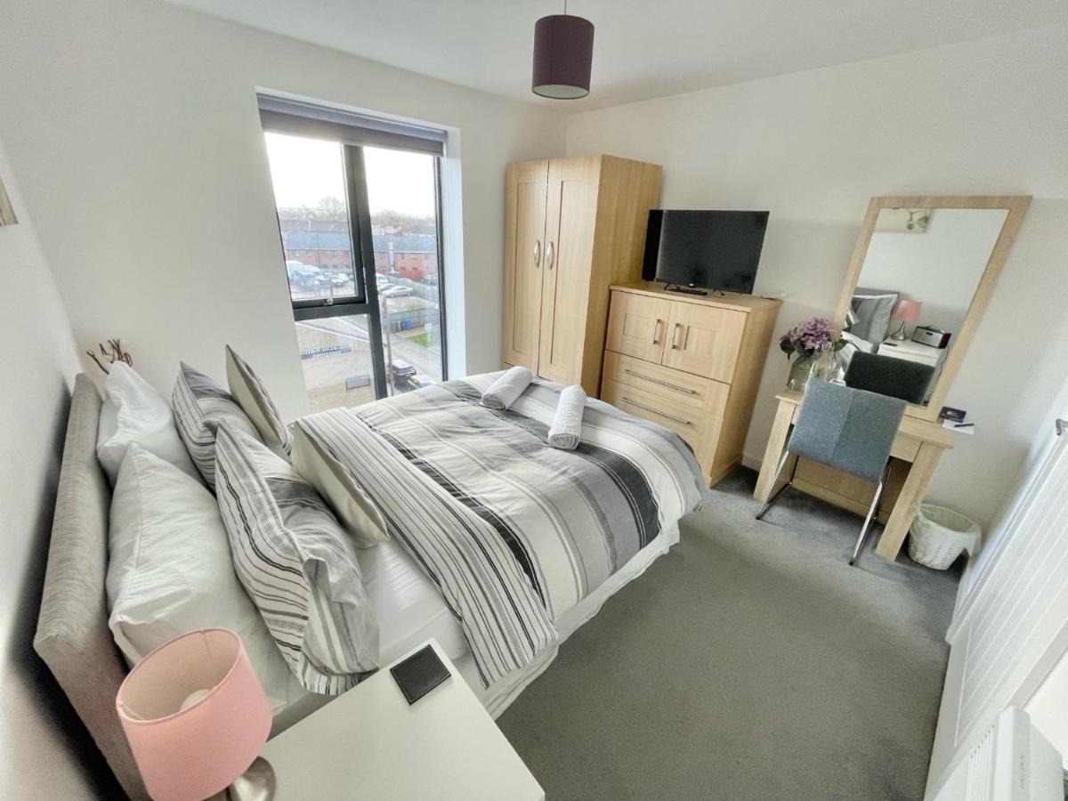 Bridgewater House - Luxury Private Room & Bathroom - Housity