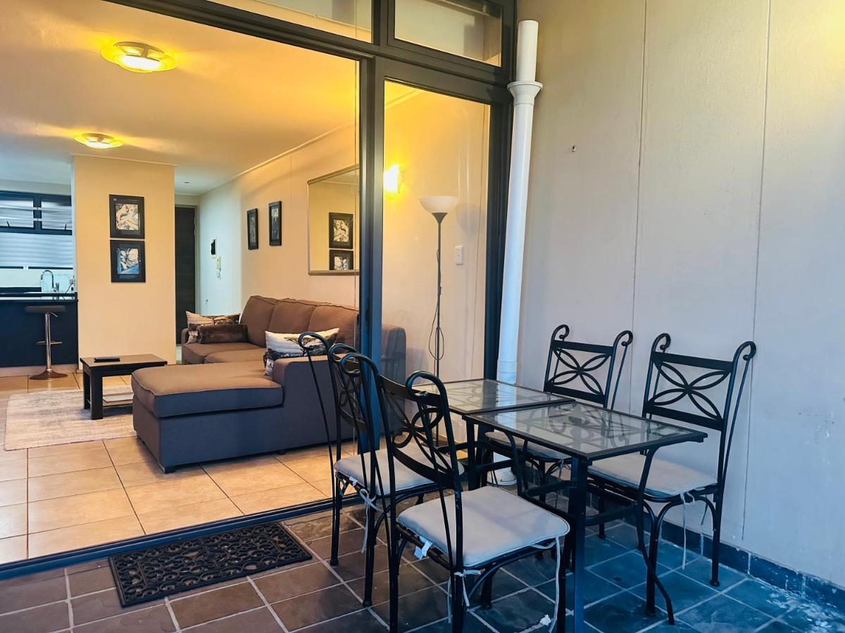 Durban Waterfront 2 bedroom apartment Loadshedding Free - Housity