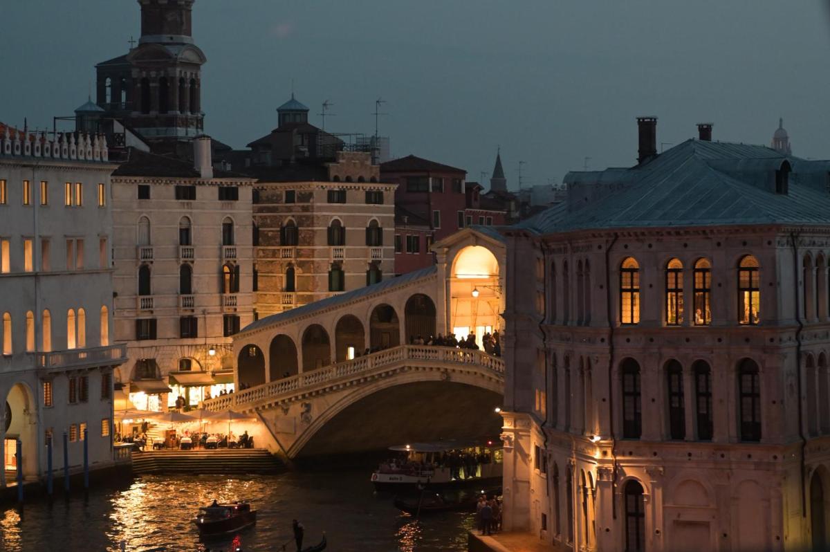 The Venice Venice Hotel - Hizvo