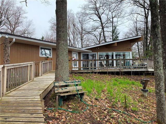 Oak Ridge Lake House - Housity