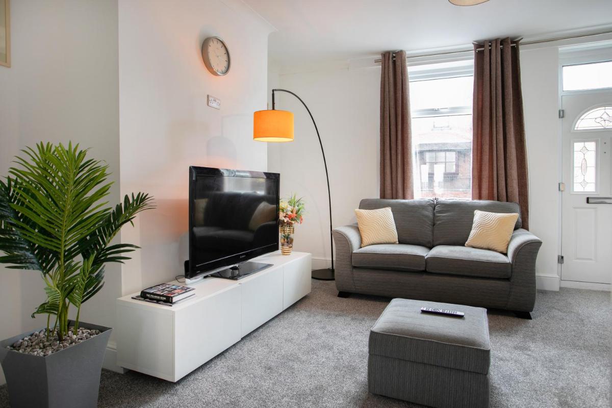 Cudworth House, Barnsley for contractors ,Families, free parking, spacious etc - Housity
