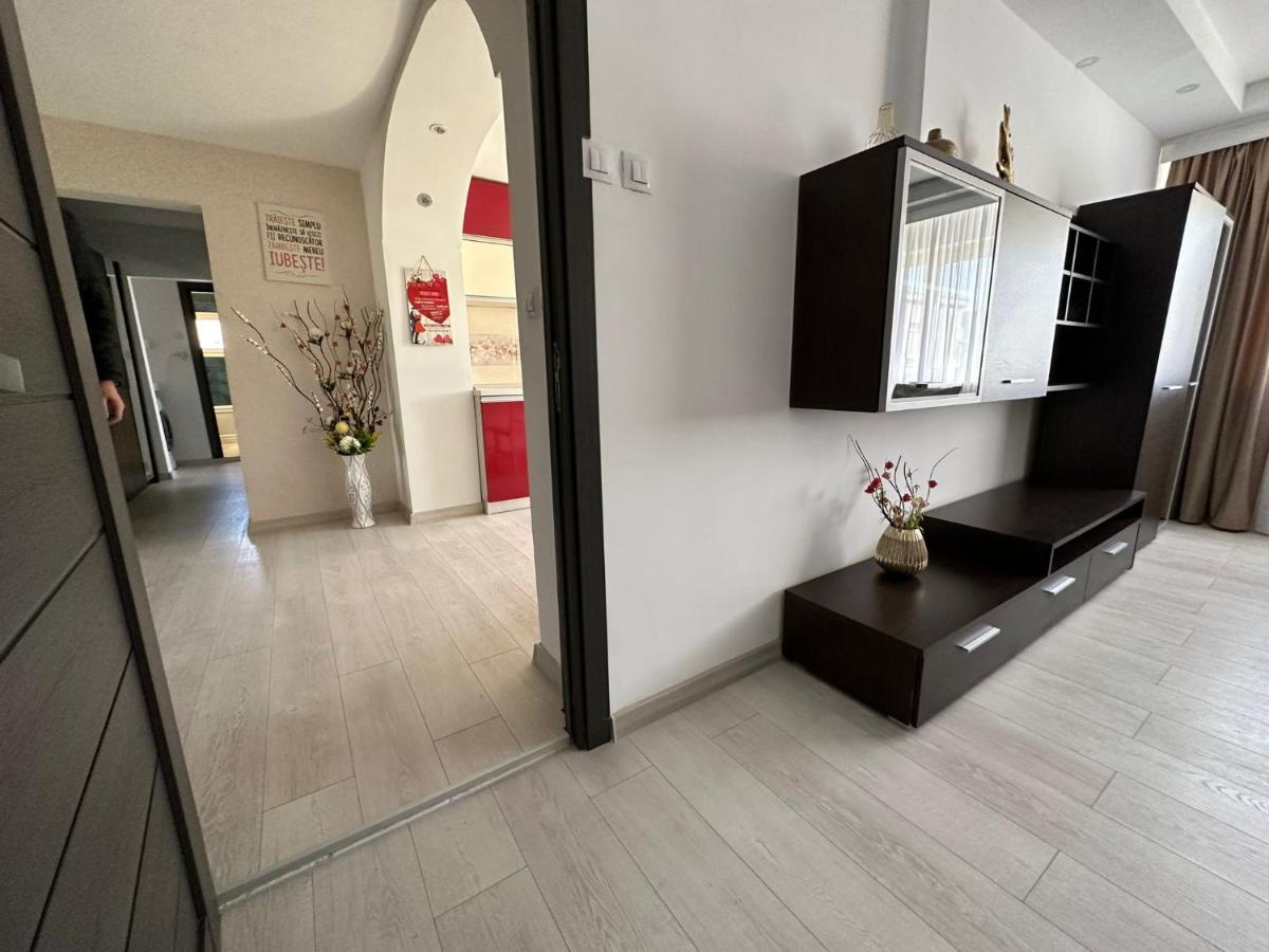 Luxury House - Housity
