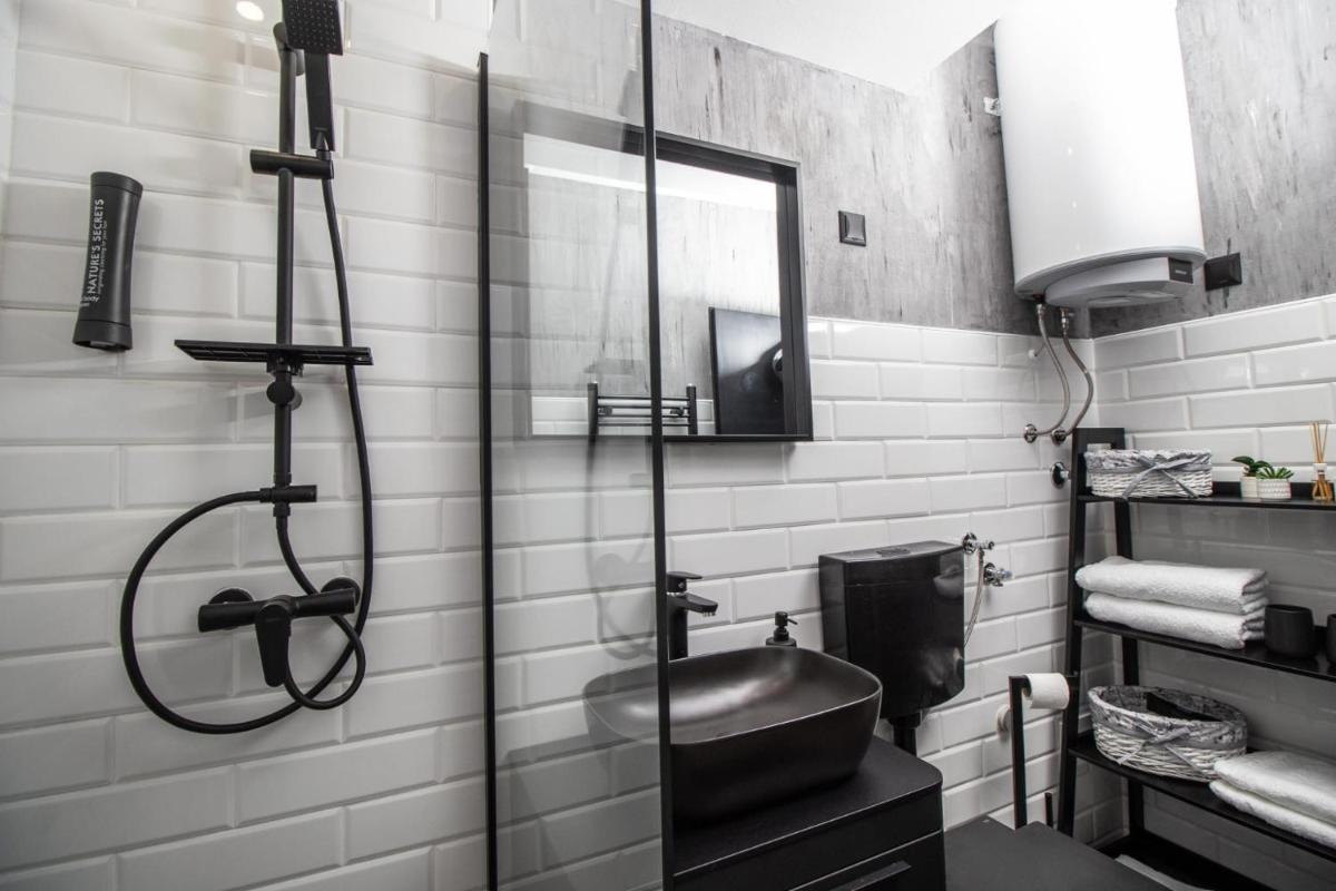 Studio apartman Orhideja - Housity