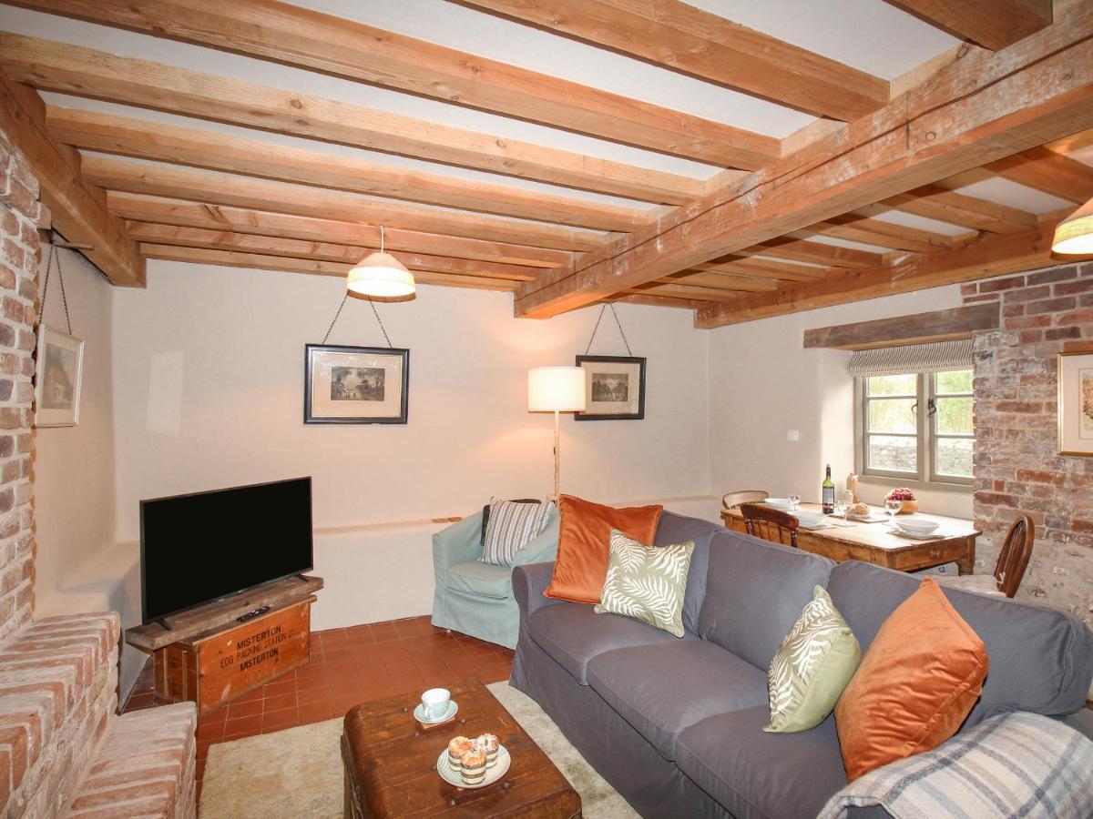 Way's Forge - Housity