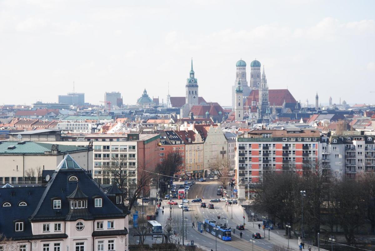 Holiday Inn Munich City Centre, an IHG Hotel - Housity