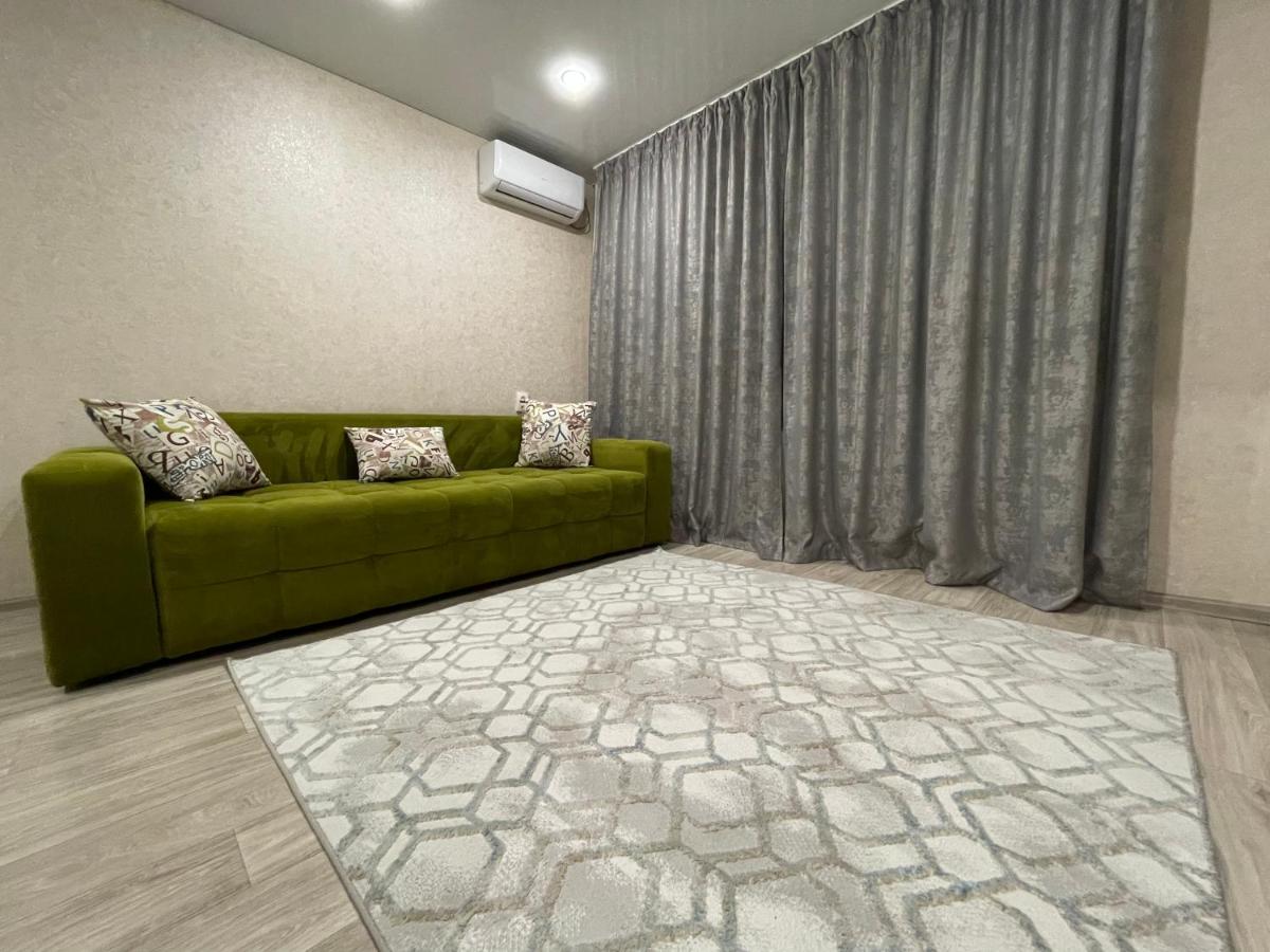 Apartment na ploshchadi respubliki - Housity