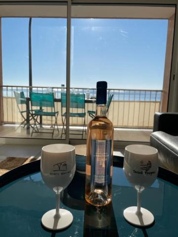 Appartement Vue Mer Golfe de Saint-Tropez - Housity