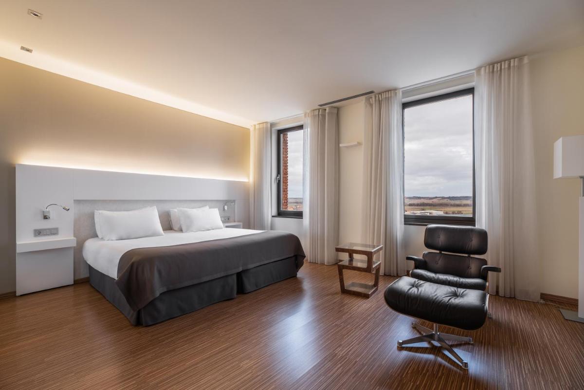 Cama o camas de una habitación en Eurostars Vía de la Plata