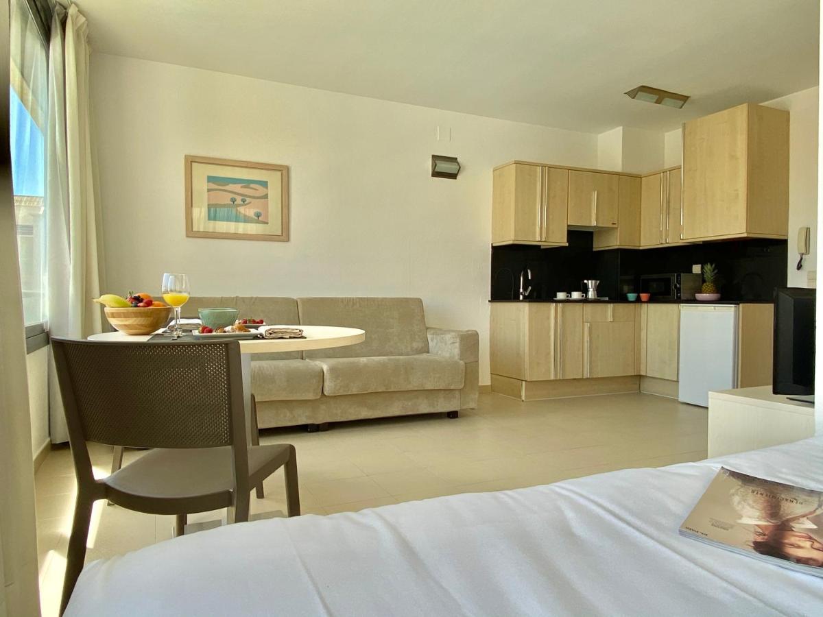 Atenea Park Suites & Apartments - Housity