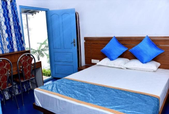 Blackcherry Munnar - Housity