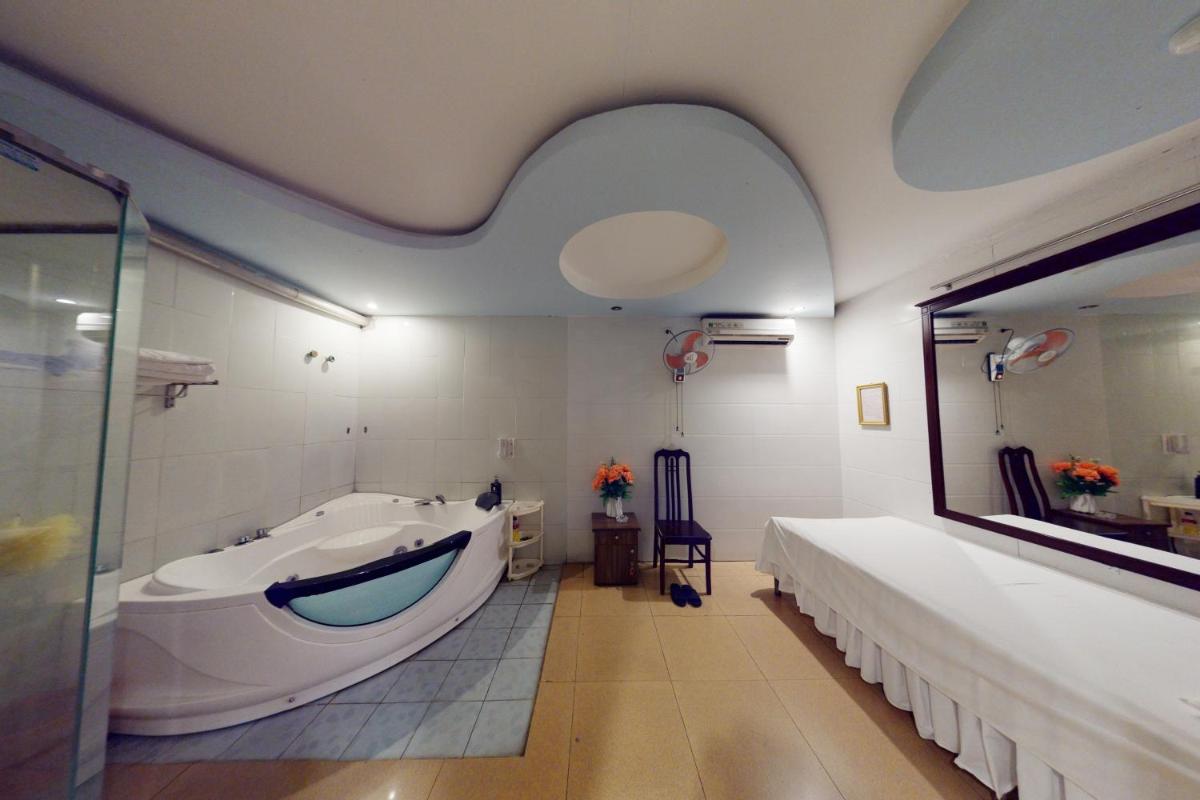 Sao Mai Hotel - Housity