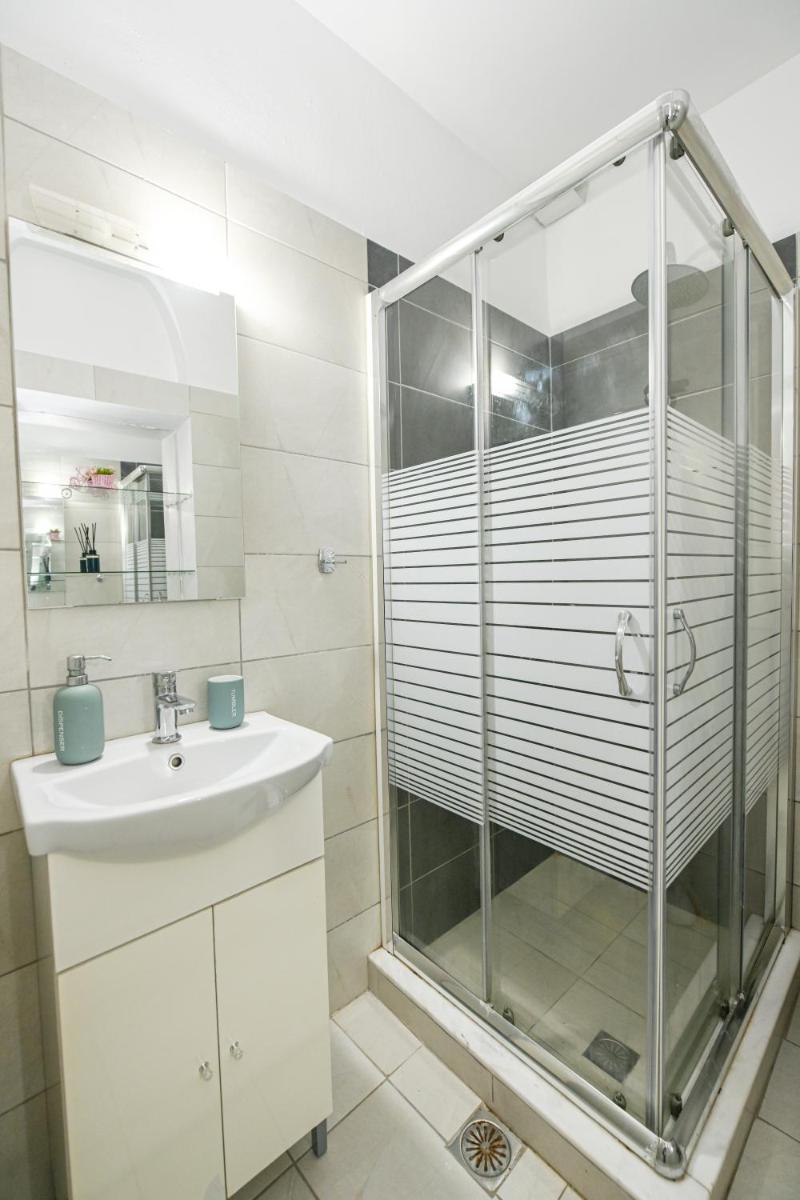 Studio rene 2 - Housity
