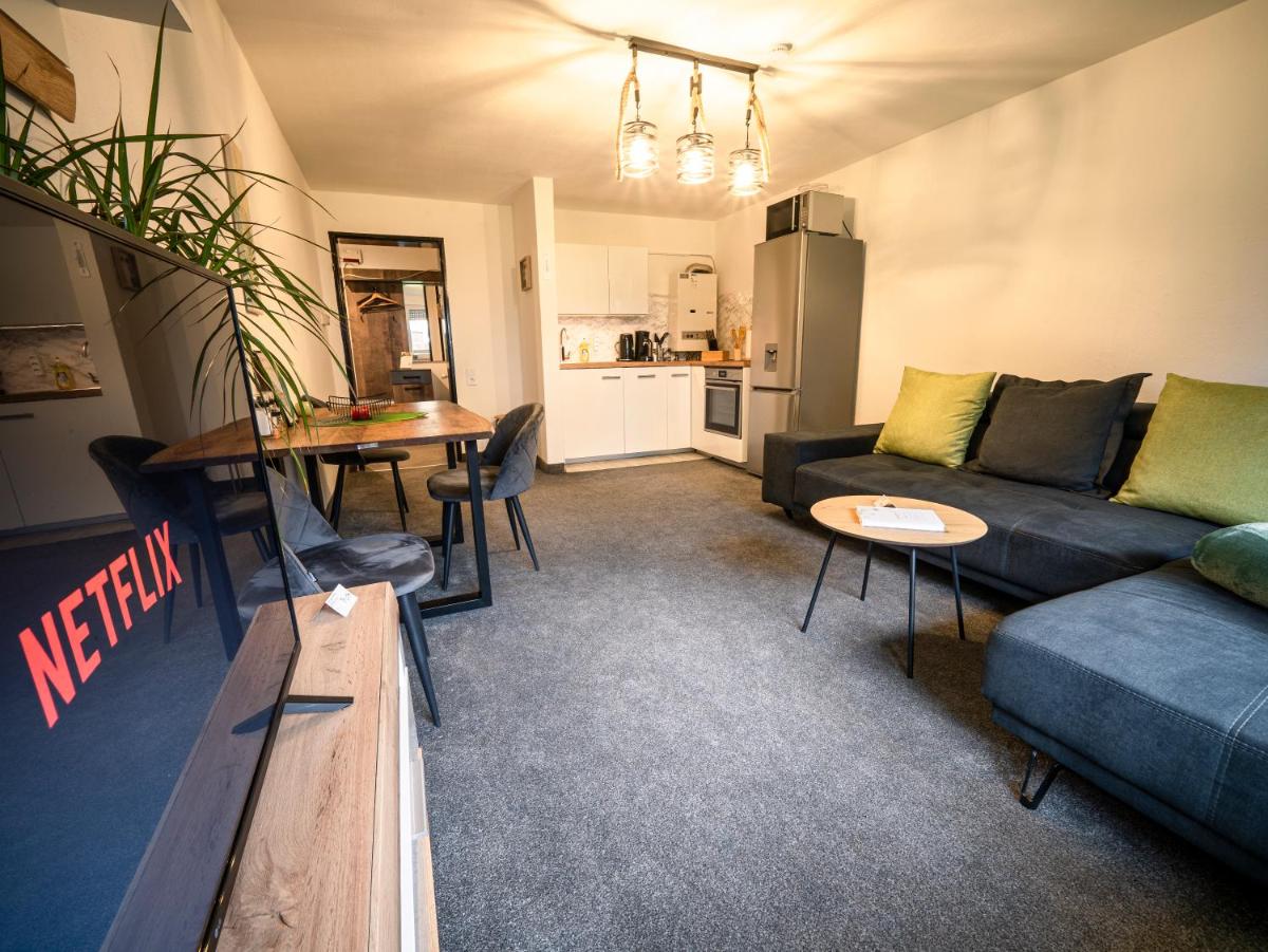 TRUTH für 3 - Moderne Küche - Smart TV - Teppichboden - Housity