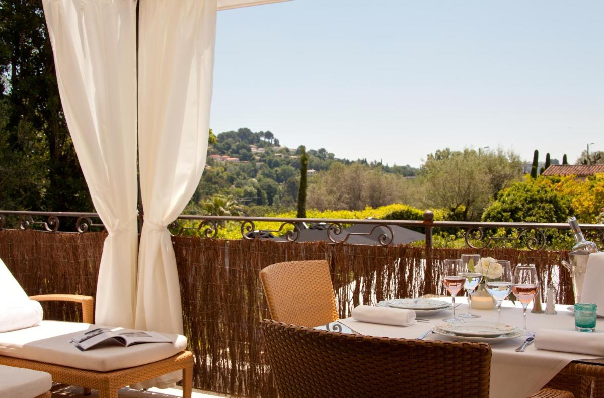 Balcon ou terrasse dans l'établissement Domaine du Mas De Pierre