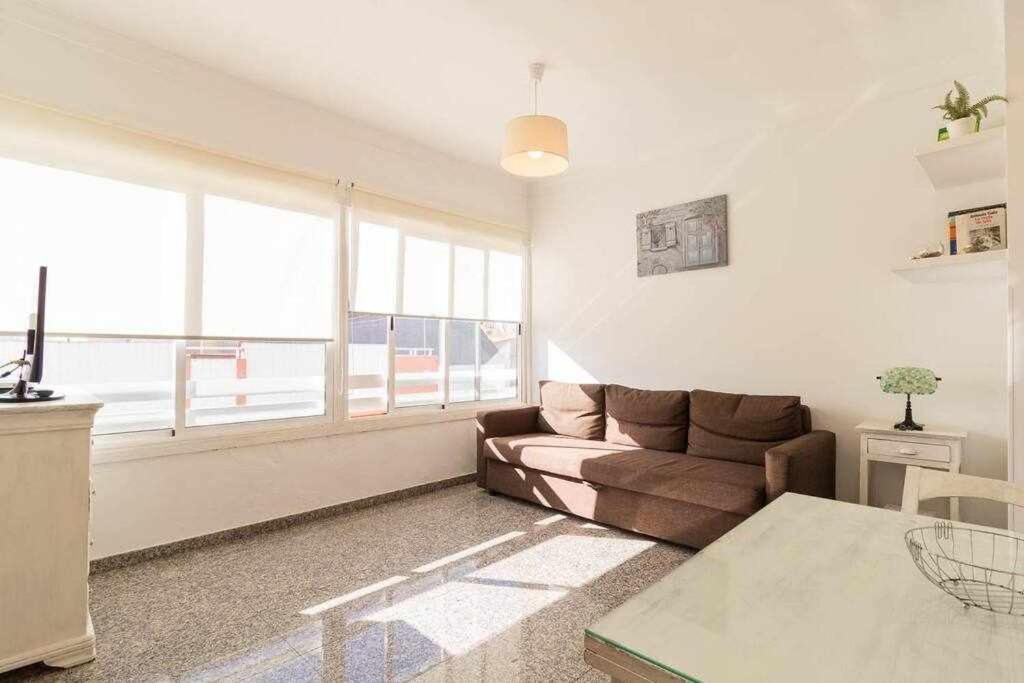 Sun and Beach Apartment - Housity