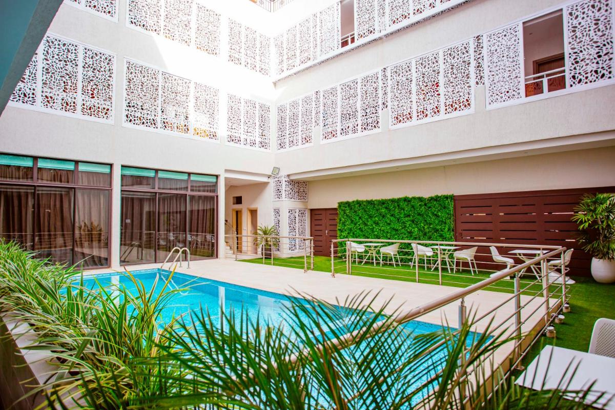 Hôtel les Vallons - Housity