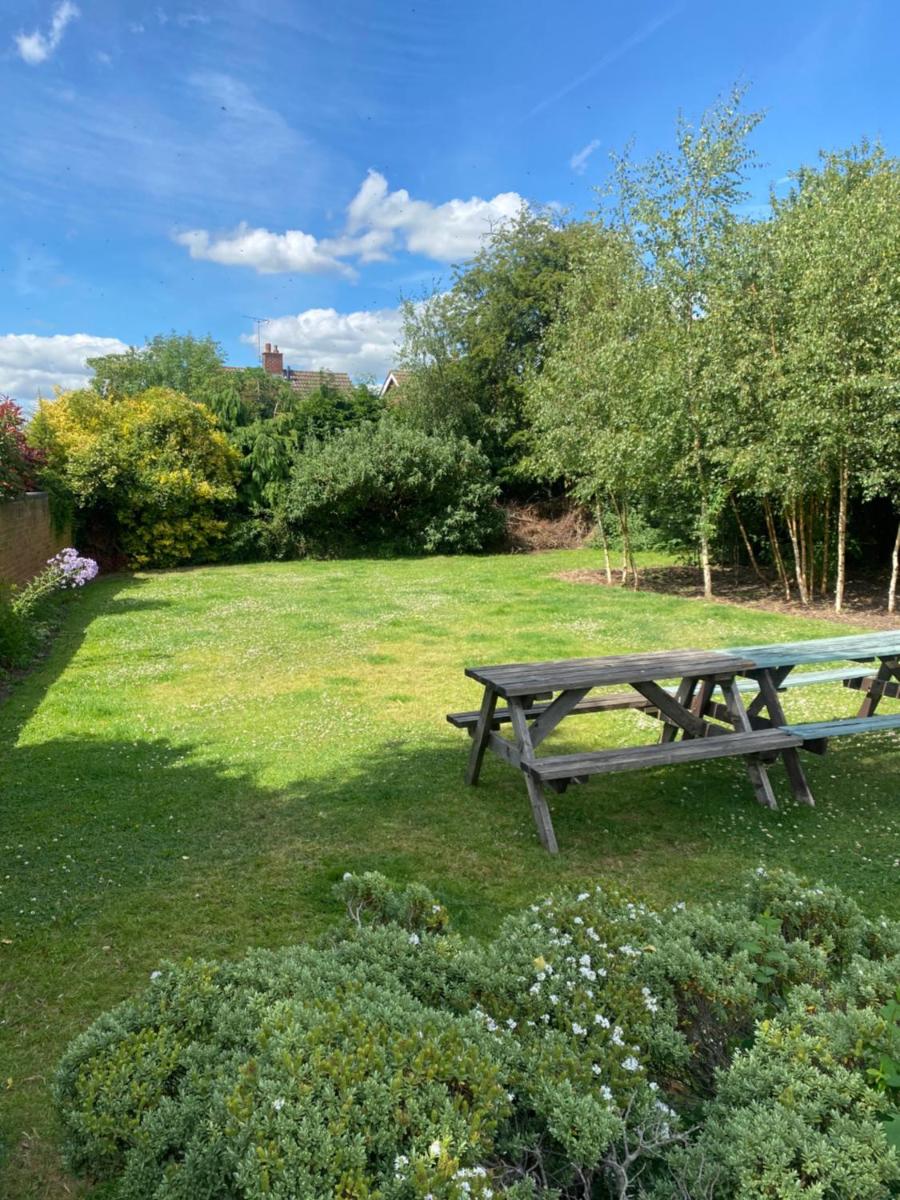 The Unicorn Inn - Housity