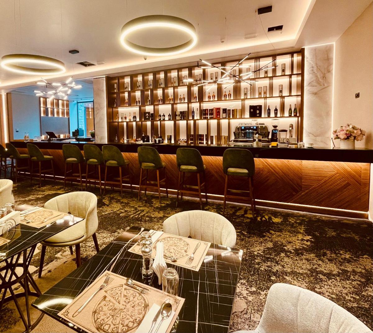 Hotel Alexandrion Experience - Housity