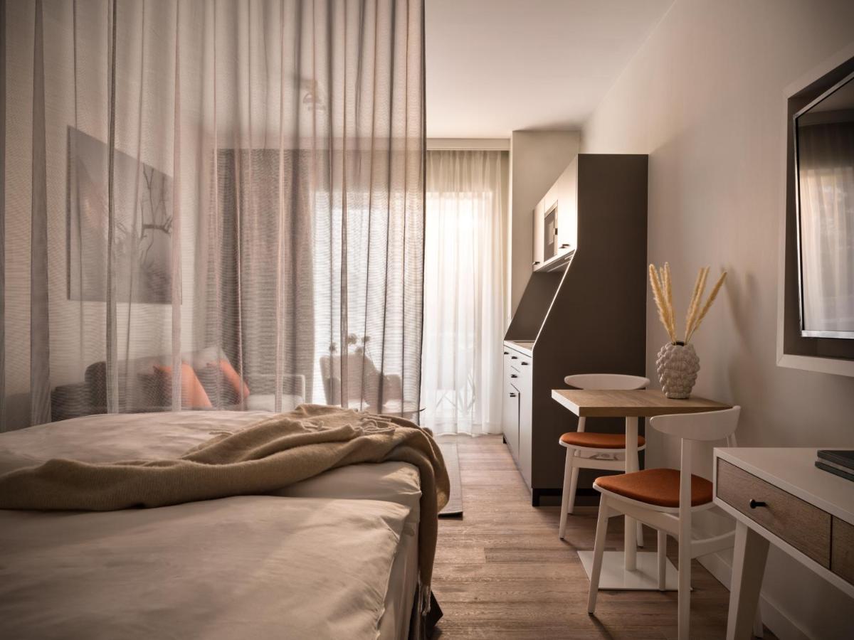 Ein Bett oder Betten in einem Zimmer der Unterkunft the breeze