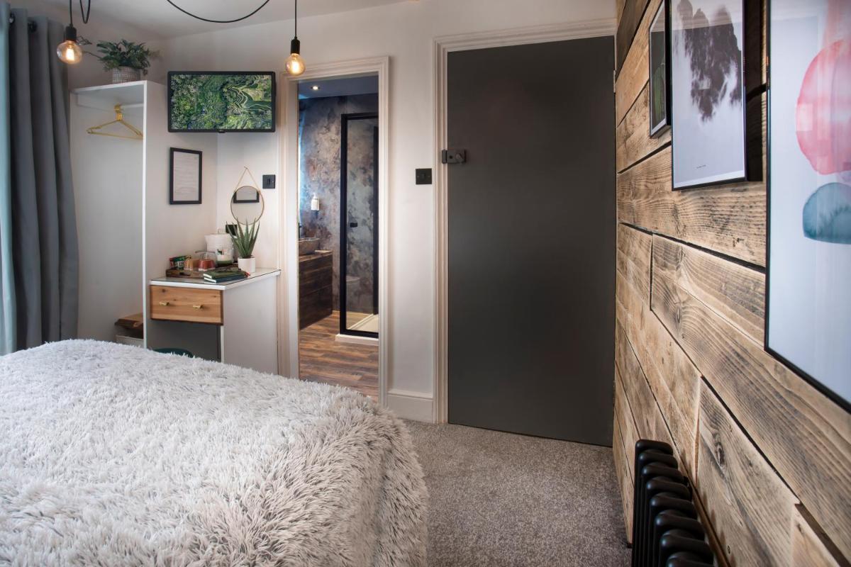 Windermere Central Hotel - Central Lake District Unmanned Hotel in Windermere - Housity