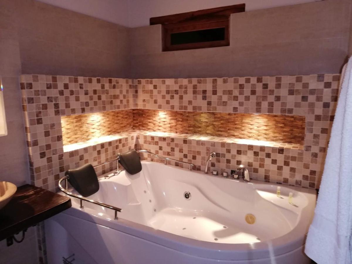 Hotel Bosque de la Villa - Housity