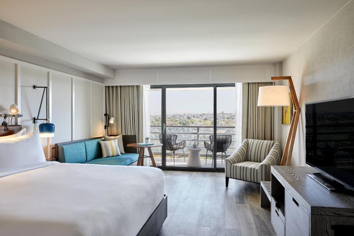 Westdrift Manhattan Beach, Autograph Collection - Housity