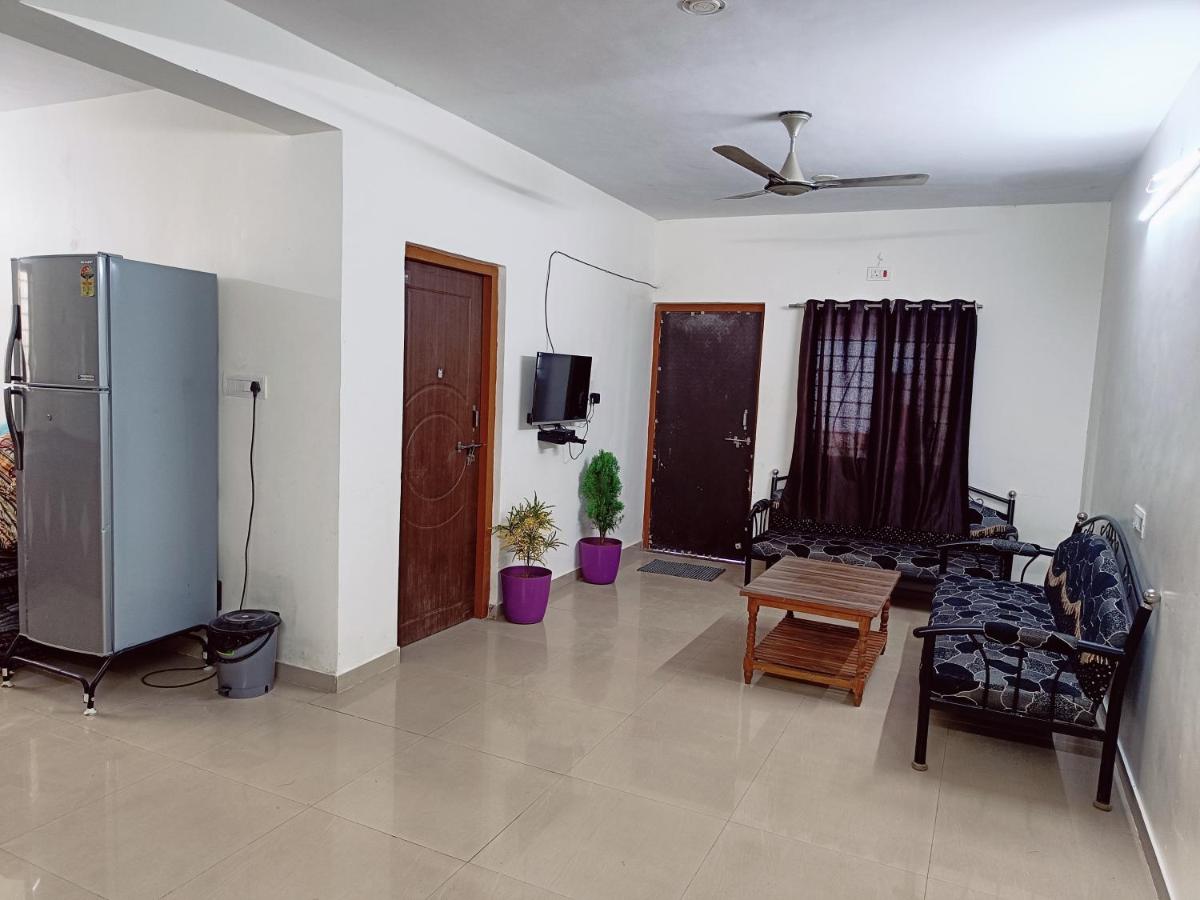 AARKA VILLA SAPUTARA - Housity