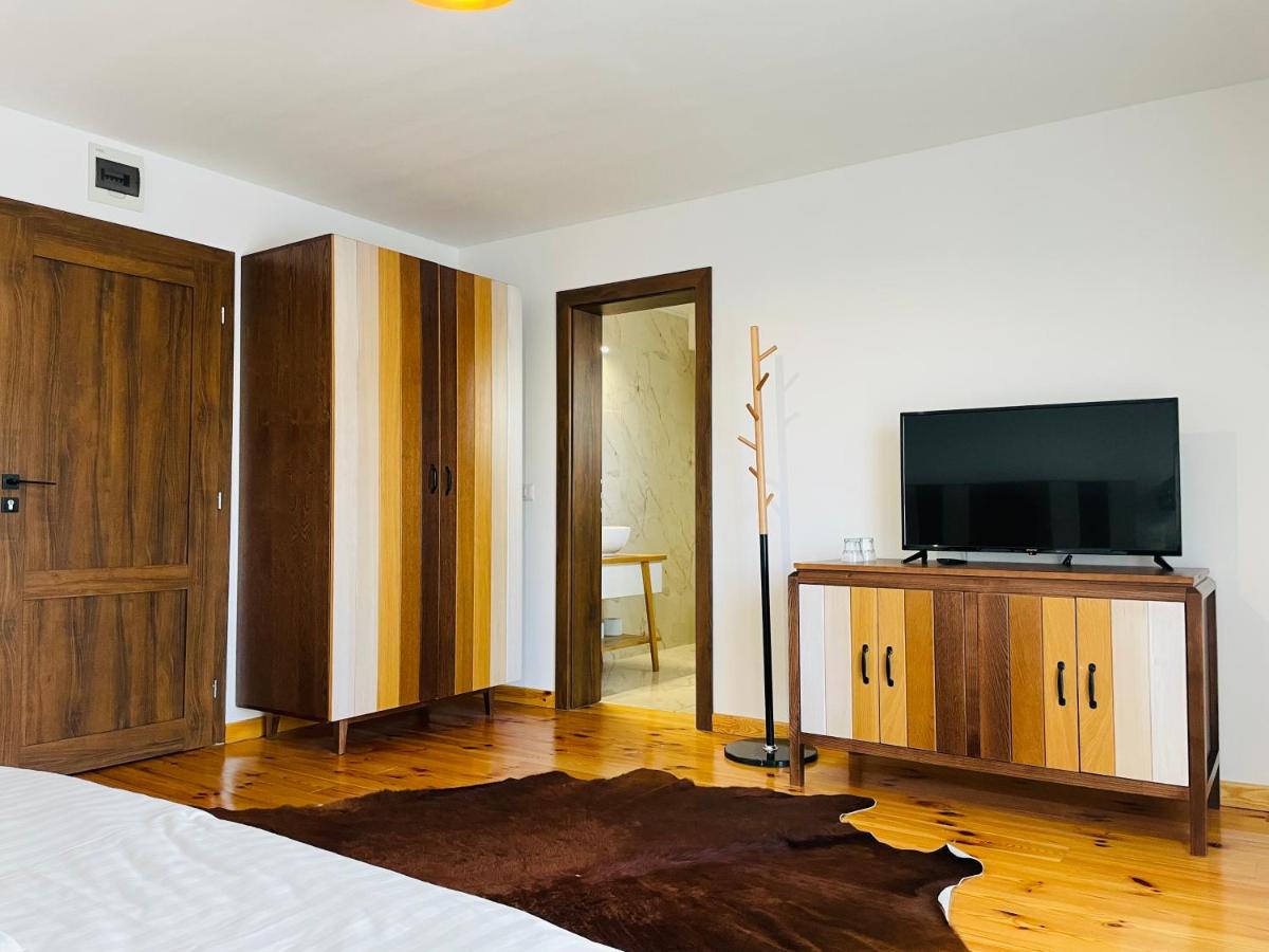 PANORAMIC Sus In Deal - Housity