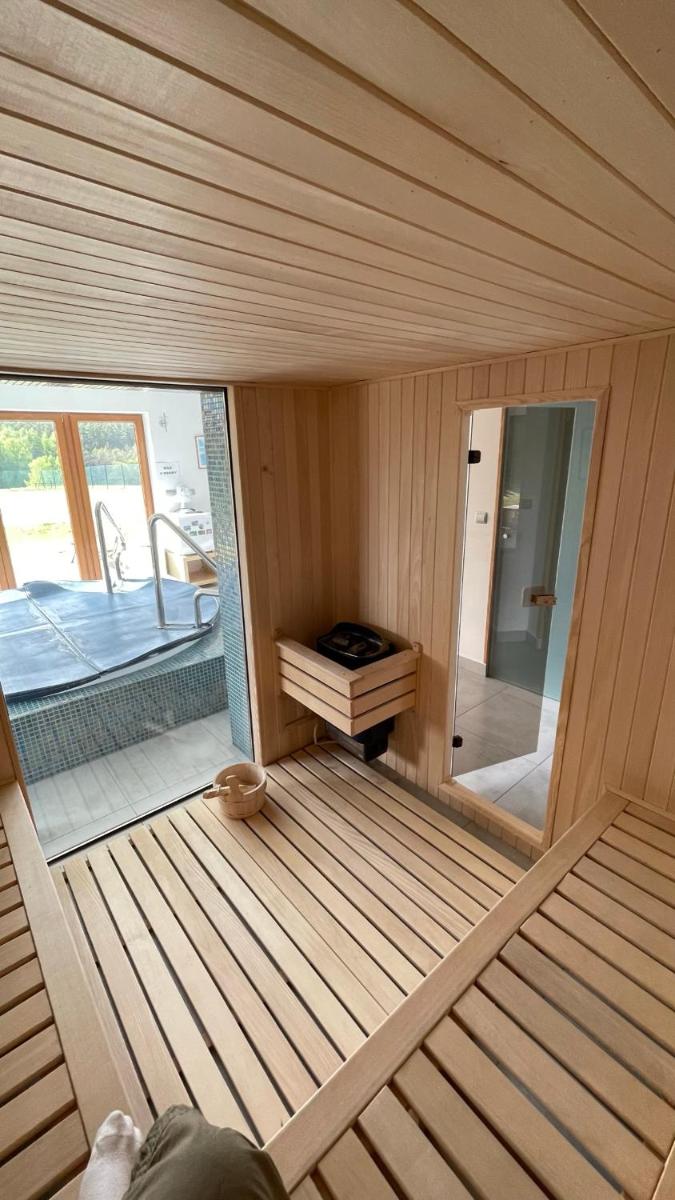 Funaberia -25 hektarowa luksusowa posiadłość z basenem, jacuzzi, sauną, boiskiem wielofunkcyjnym - Housity
