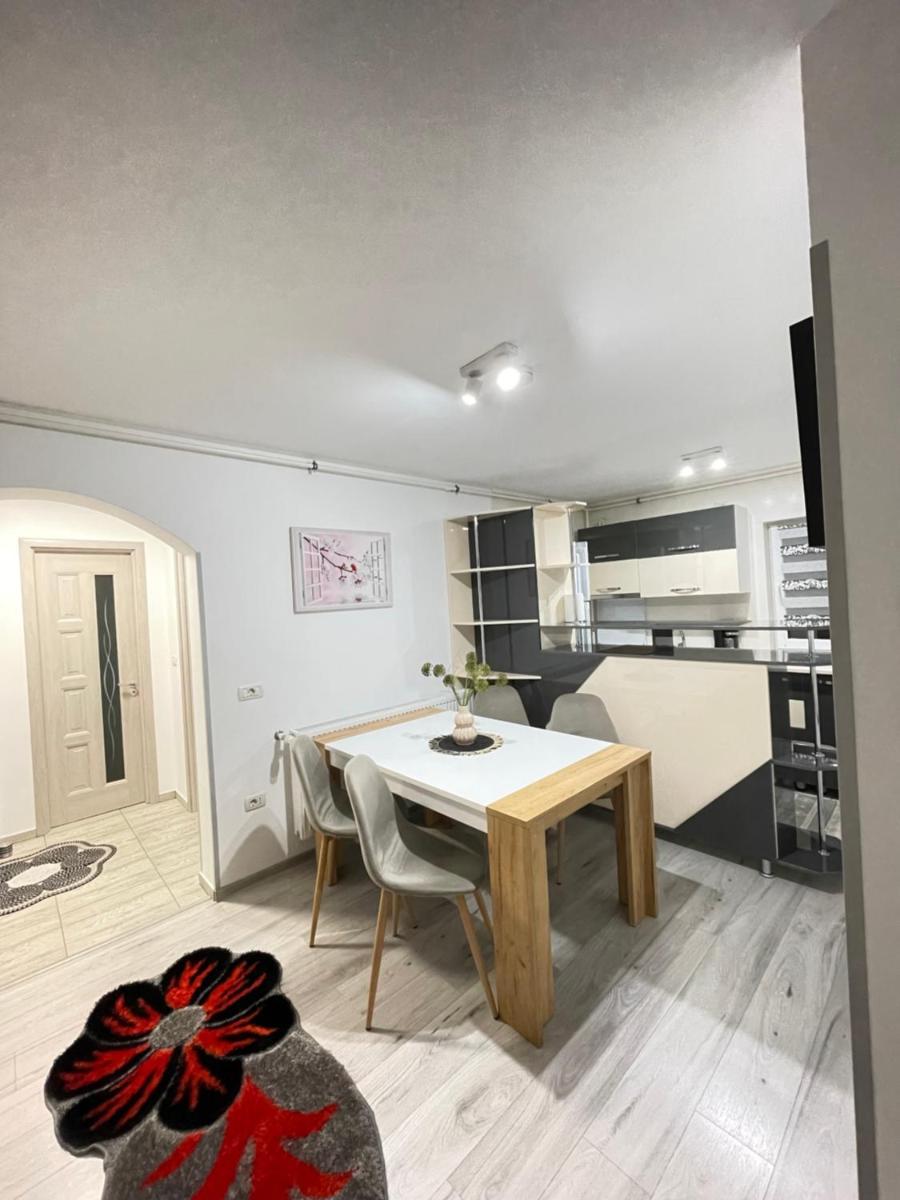 Apartament Daniel - Housity