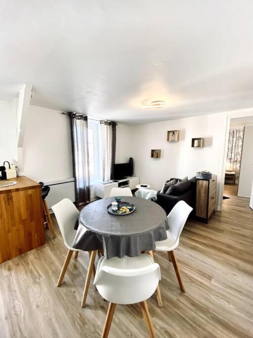 Coquet F3 pour 4 pers 2 chambres proche centre-ville et gare - Housity