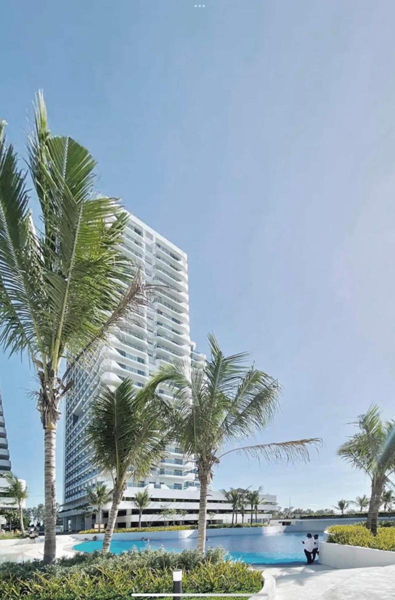 The Patio at Monaco Tower - Housity