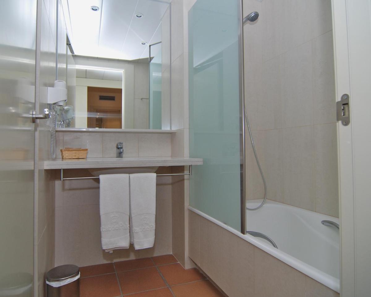 Un baño de Aparthotel Ciutat de Palol