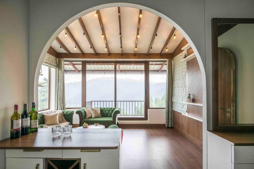 Villa Vistas Eve's Luxury Villa in Narkanda - Housity