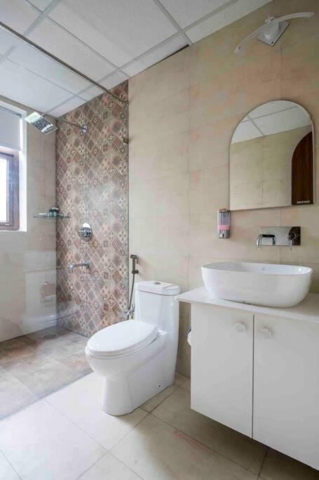 Villa Vistas Eve's Luxury Villa in Narkanda - Housity