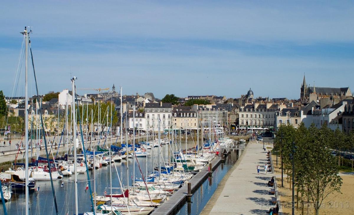 Studio Bis tout confort en Hyper Centre de Vannes - Housity