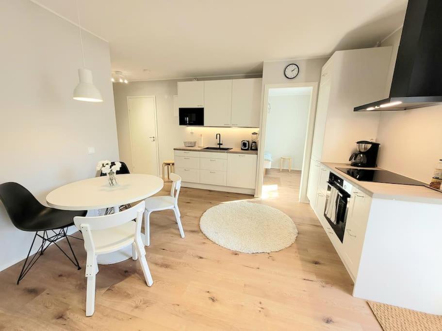 2 bedroom, 60m2 apt in Espoo, own parking - Housity
