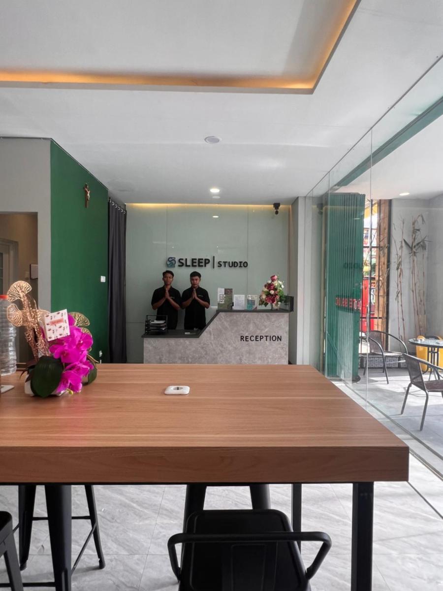 Sleep Studio Hotel City Center Surabaya - Housity
