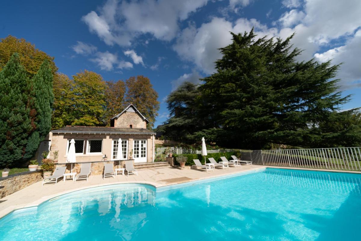 Piscine Château De Noirieux à Briollay