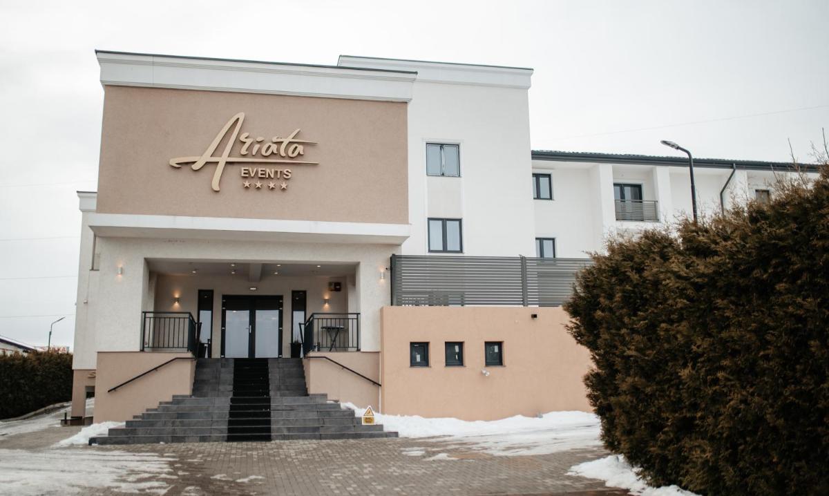 Hotel Ariata - Housity