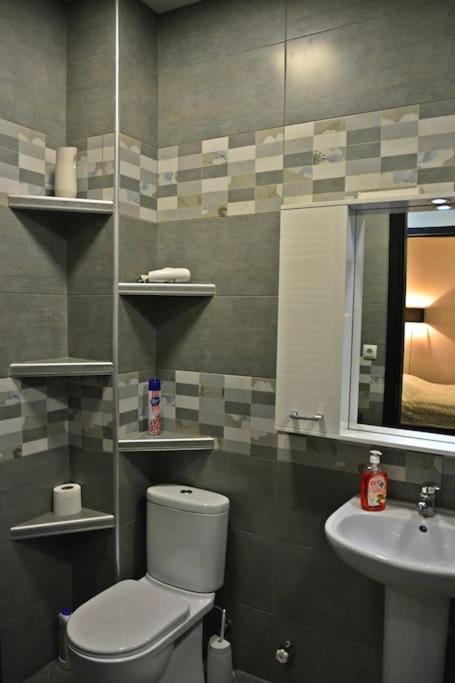 Suitetrails - Cozy Apartment in Tbilisi
