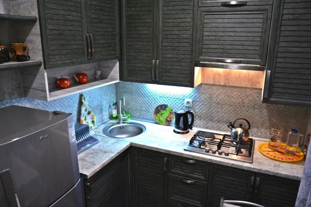 Suitetrails - Cozy Apartment in Tbilisi