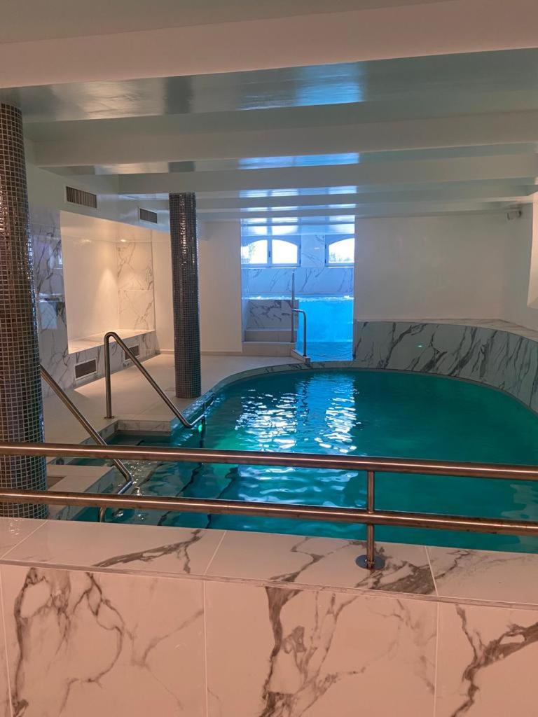Hôtel Villa Navarre - Housity